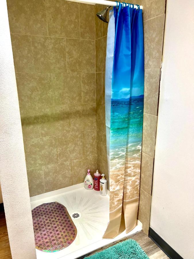 Private Room With Shared Bathroom On The 1St Floor 10 Minutes Walk To University Of Washington Seattle Exterior foto